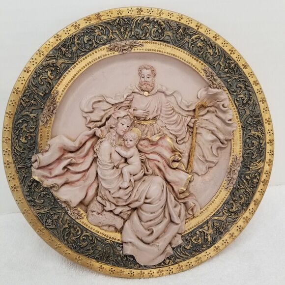 Renaissance Nativity Scene Sculpted Resin 8" 3D Plate Beautiful Art Work - Picture 2 of 8